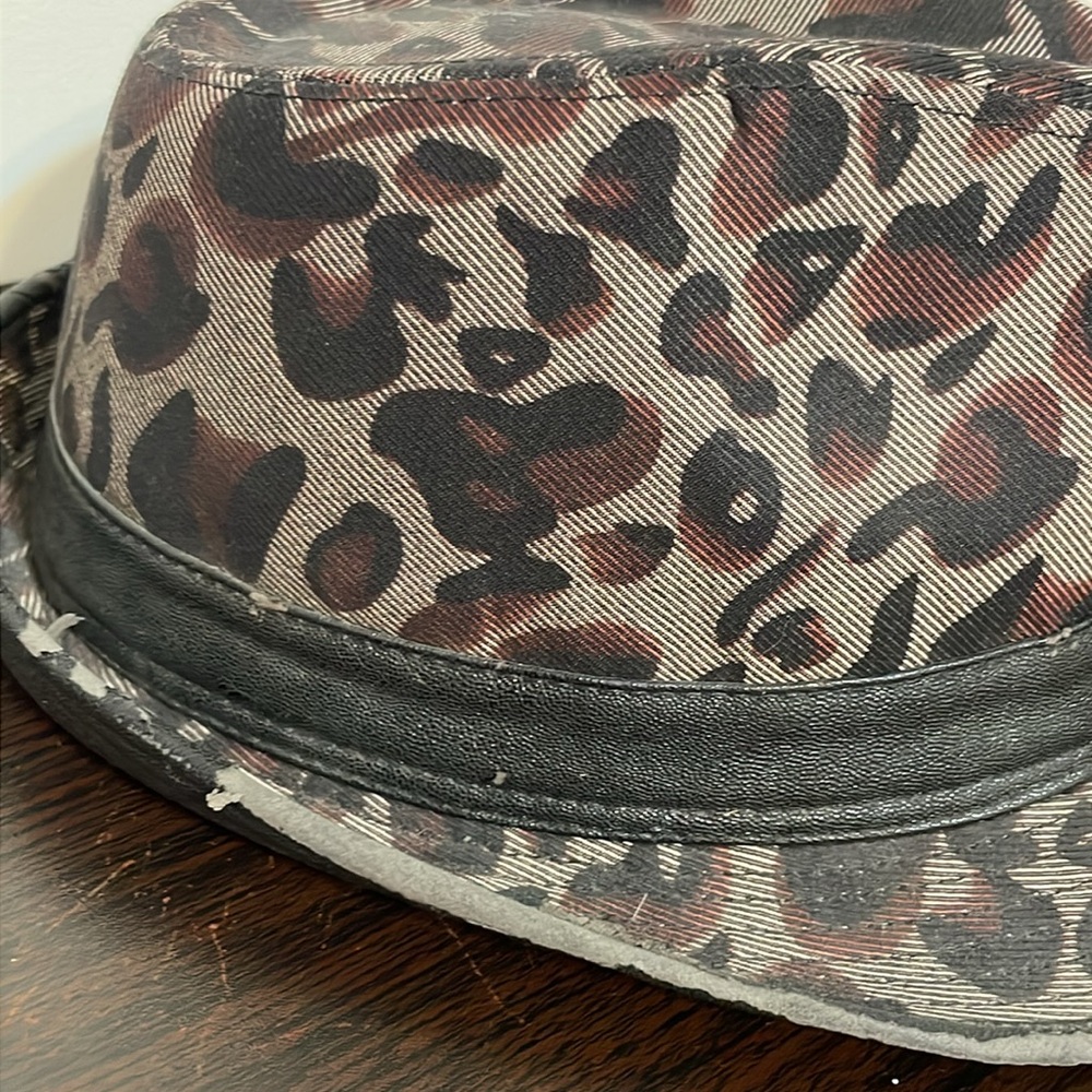 Leopard print fedora with faux leather trim/flower accents - Picture 11 of 11